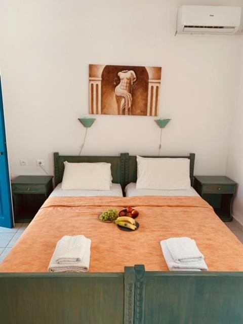 Manousos Rooms Adamantas  Exterior foto