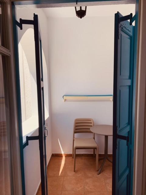 Manousos Rooms Adamantas  Exterior foto