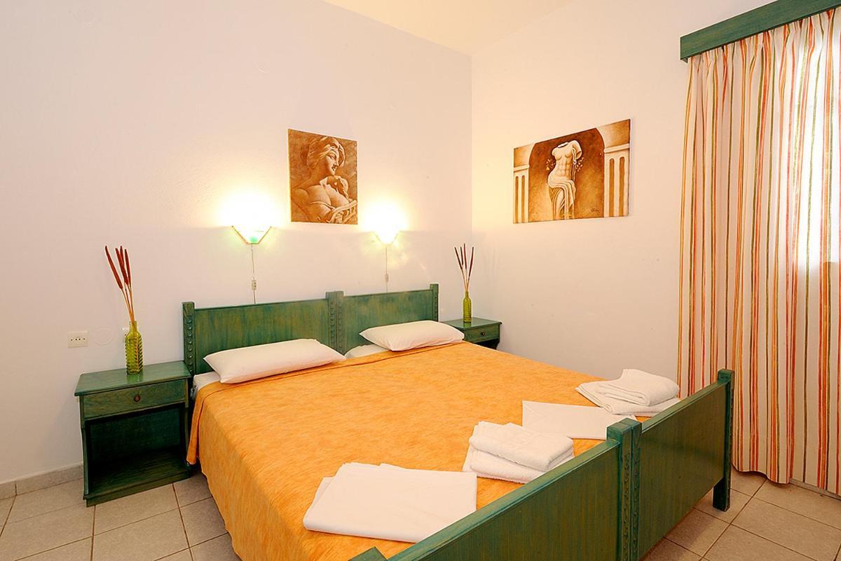 Manousos Rooms Adamantas  Exterior foto